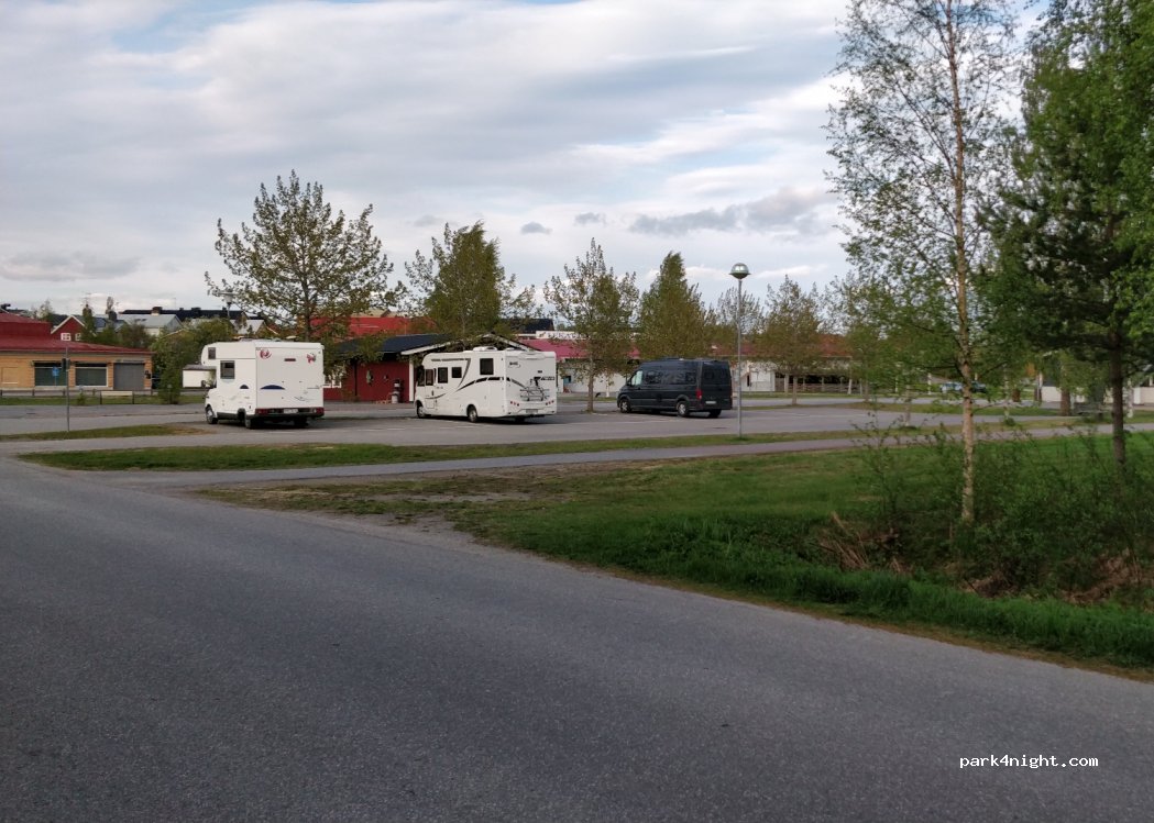 (914 31) Nordmaling - 11 Hamngatan — foto 4