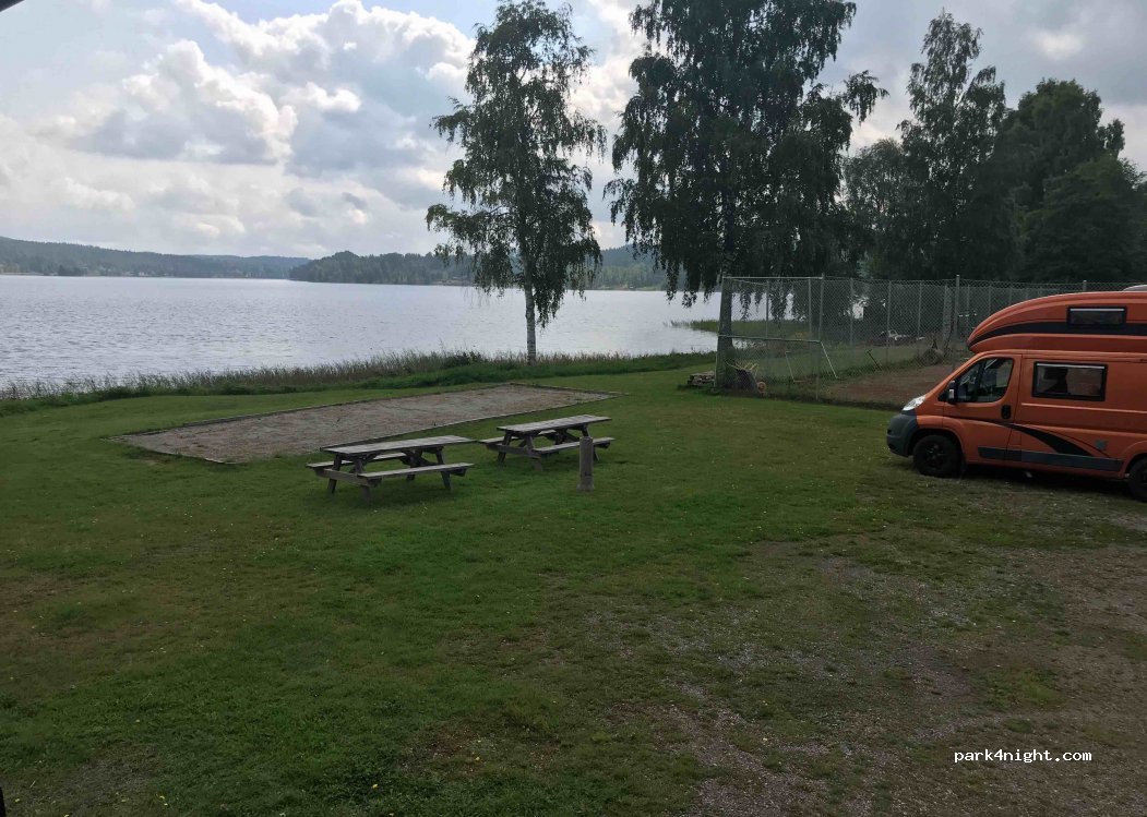 (671 96) Mangskogsvägen - Unnamed Road — foto 2