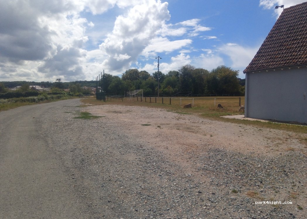 (36200) Argenton-sur-Creuse - 1 Rue des Marais — foto 4