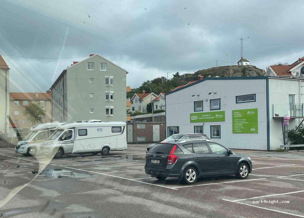 (453 31) Lysekil - 10 Drottninggatan — foto 3