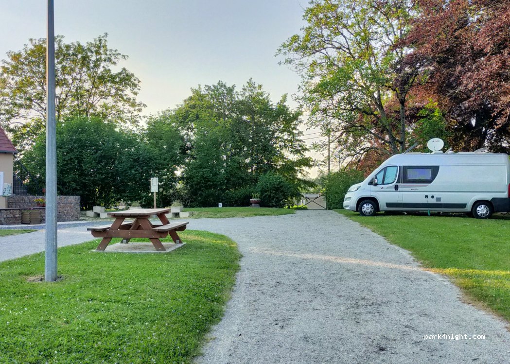 Camping municipal de Sainte-Sévère — foto
