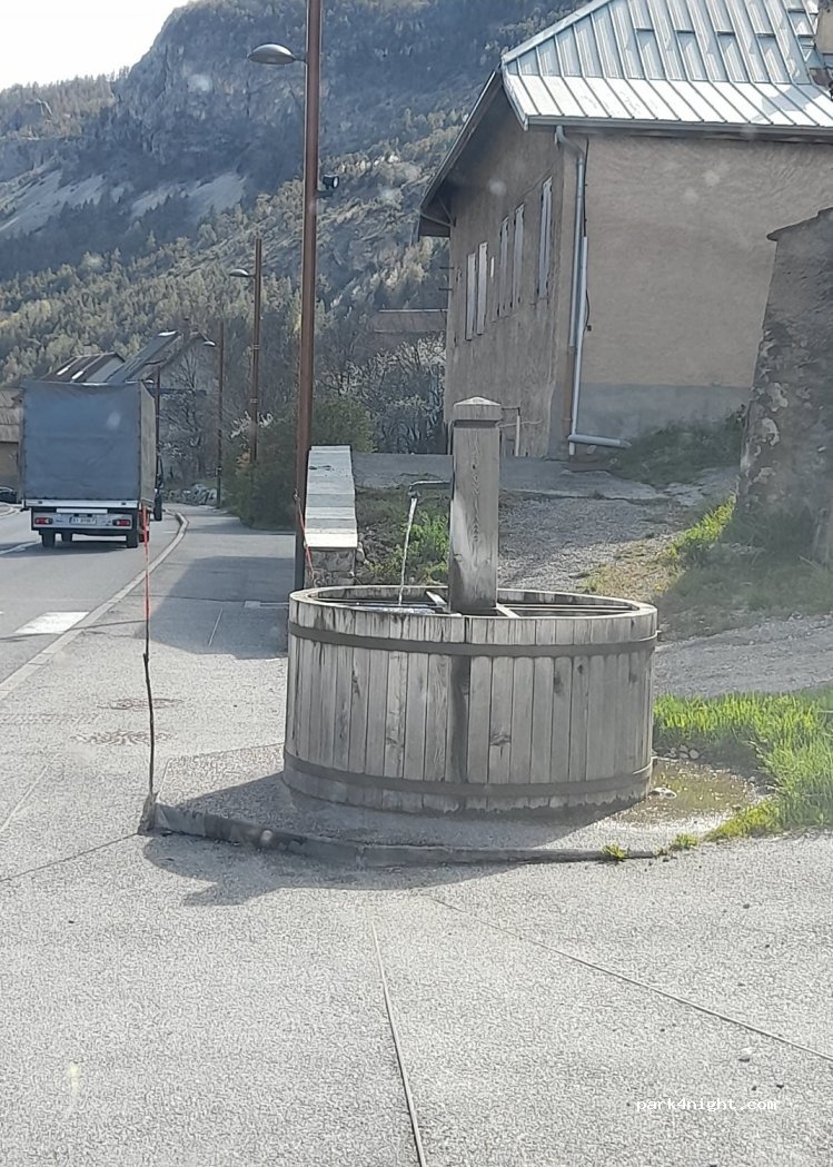 (05120) Saint-Martin-de-Queyrières - Prelles — foto