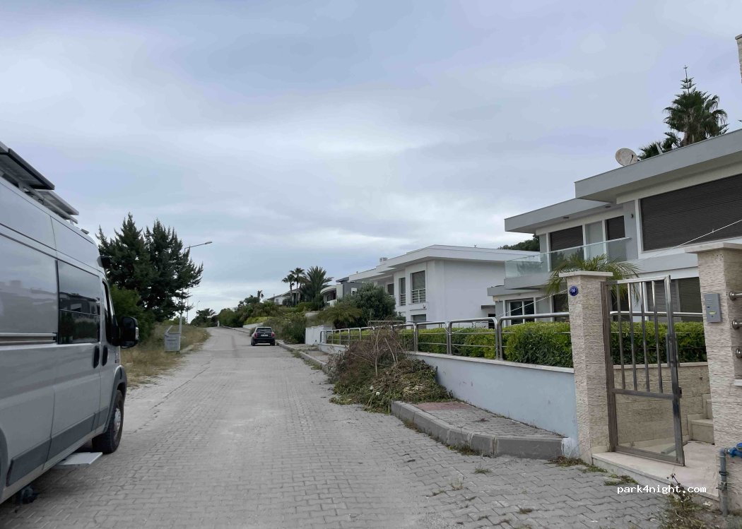 (35930) İzmir - 8 3415. Sokak — foto 4