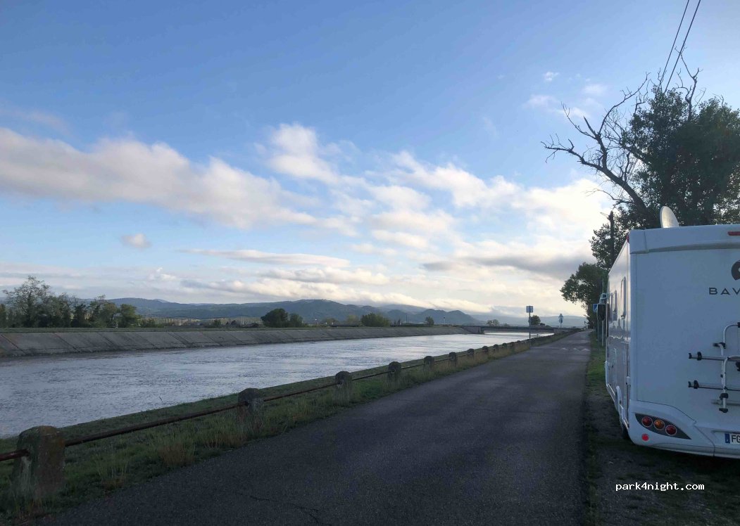 (13650) Meyrargues - Chem de Roumaguas — foto 4