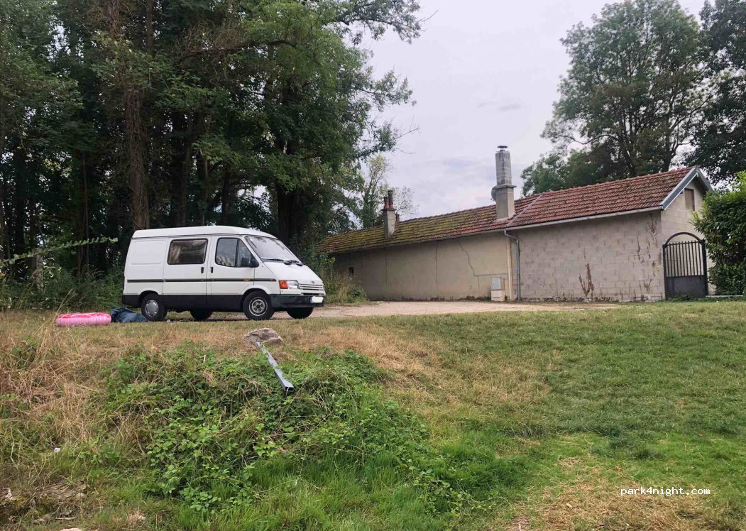 (10110) Polisy - 1 Ruelle du Moulin — foto