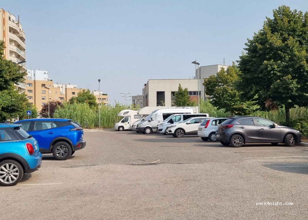 (75100) Matera - 10 Via Luigi Einaudi — foto 2