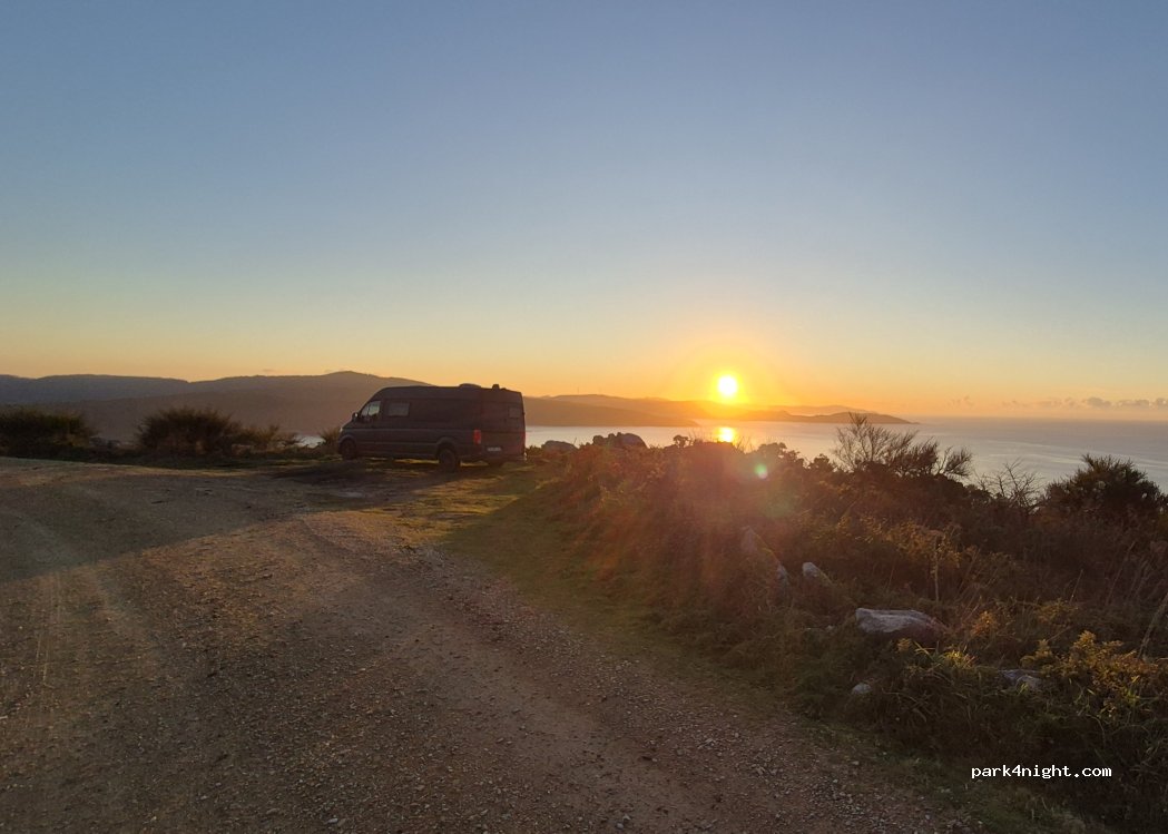 (15110) Balarés - Unnamed Road — foto 2