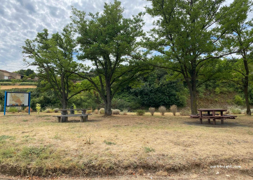 (84400) Saignon - 1341 Route de Pierre Fiche — foto