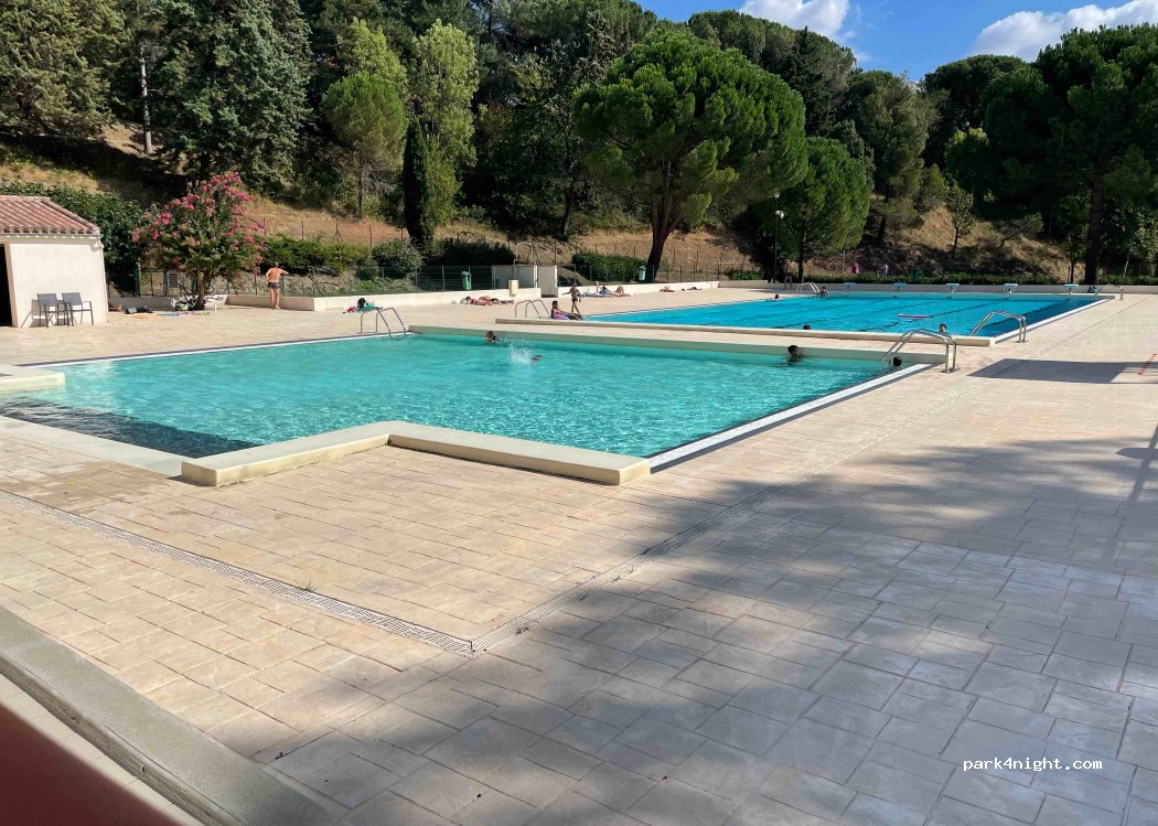 Mairie - piscine - camping — foto 4