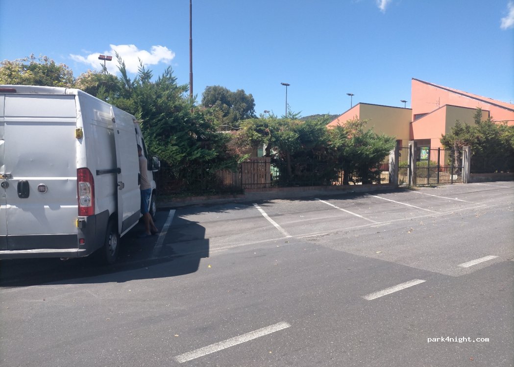 (18016) San Bartolomeo al Mare - Via Steria — foto