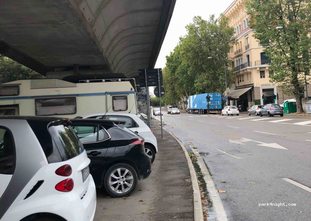 (34123) Trieste - Via della Rampa — foto