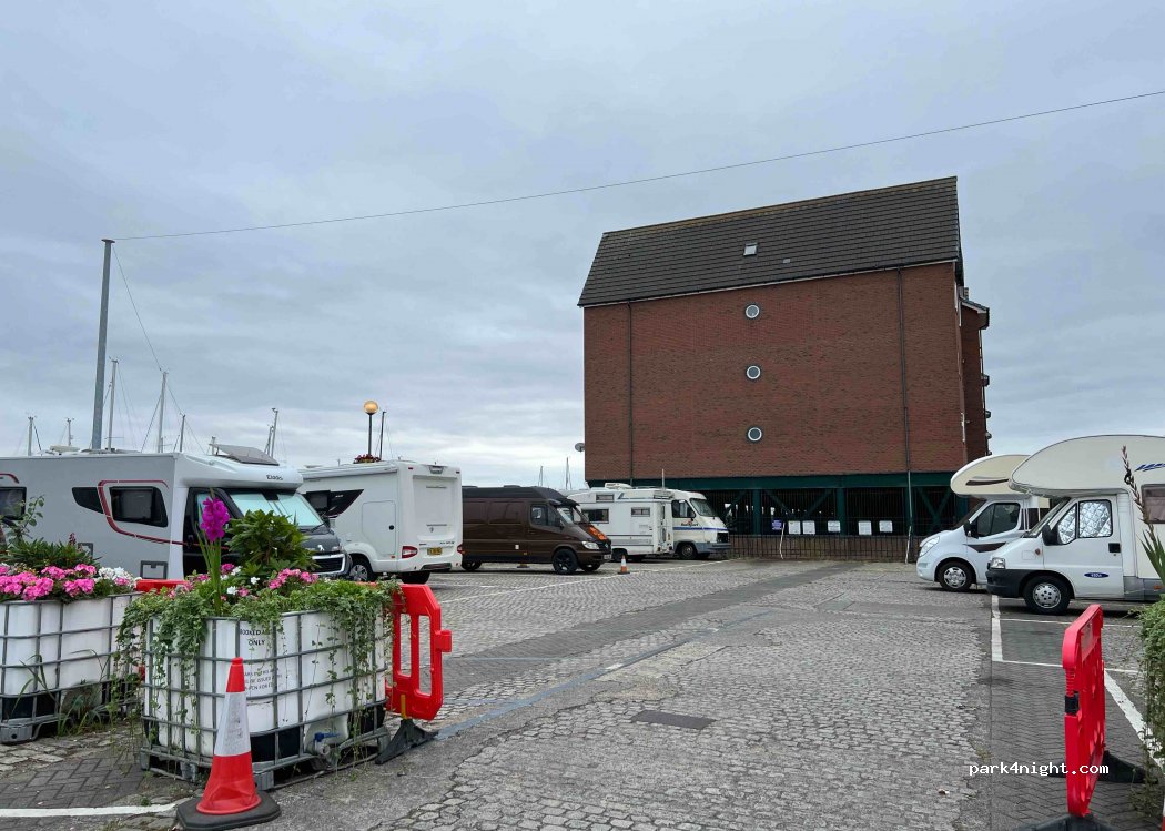 Liverpool Marina Car Park — foto 2