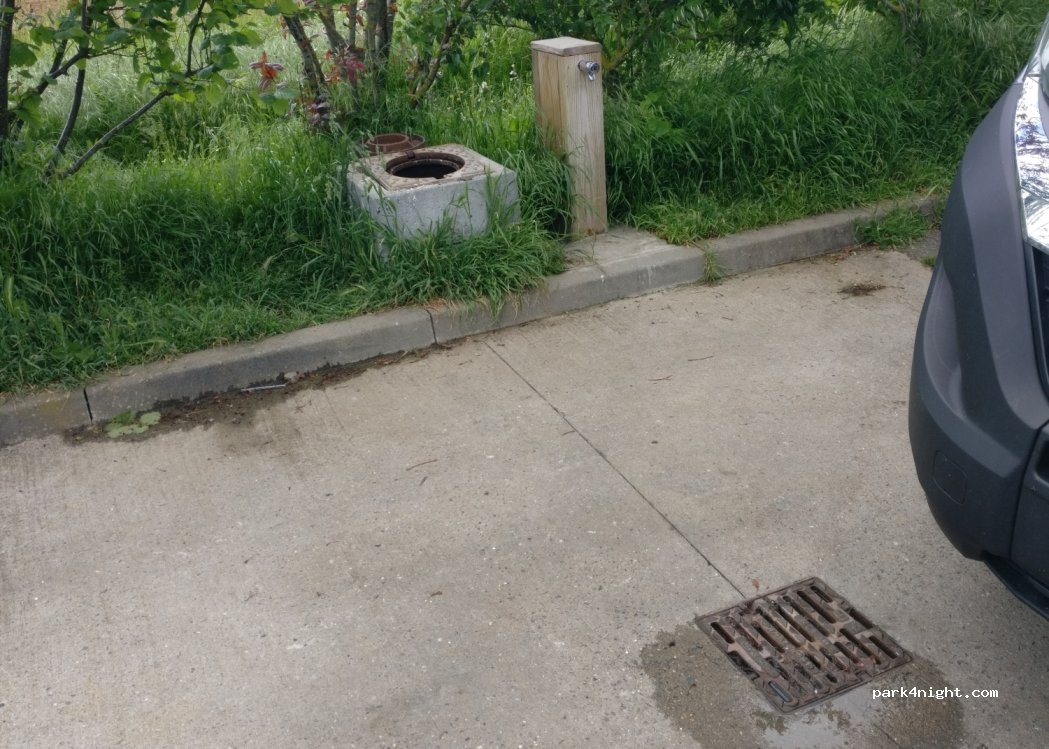 (17230) Charron - Rue du Chateau — foto 3