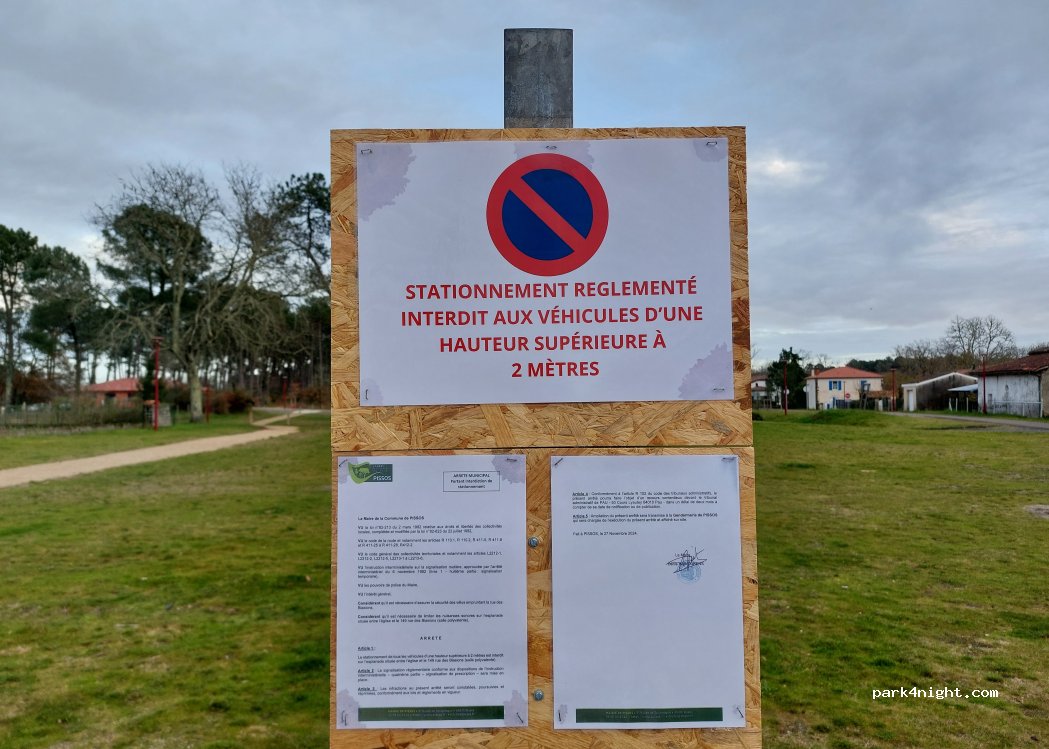 (40410) Pissos - Place de l'Église — foto 4