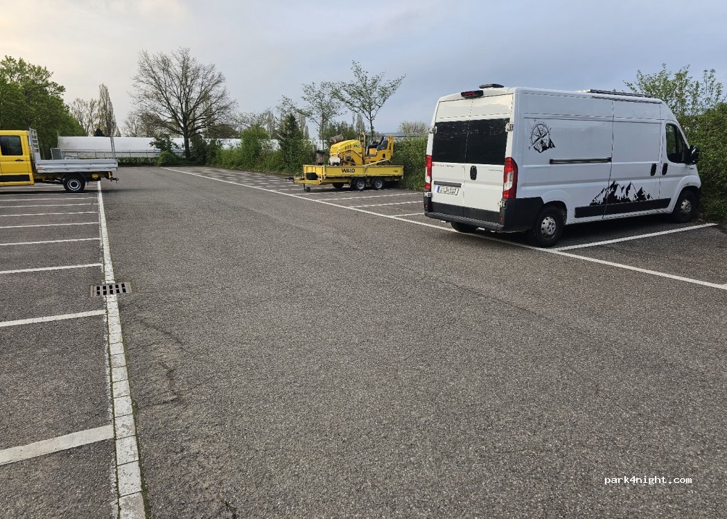 (8200) Schaffhausen - 1 Rheinhardstrasse — foto