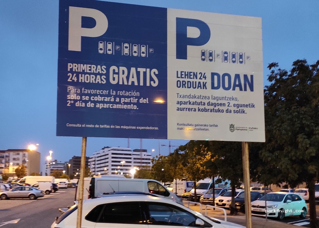 (31006) Pamplona - C. el Mochuelo — foto 2