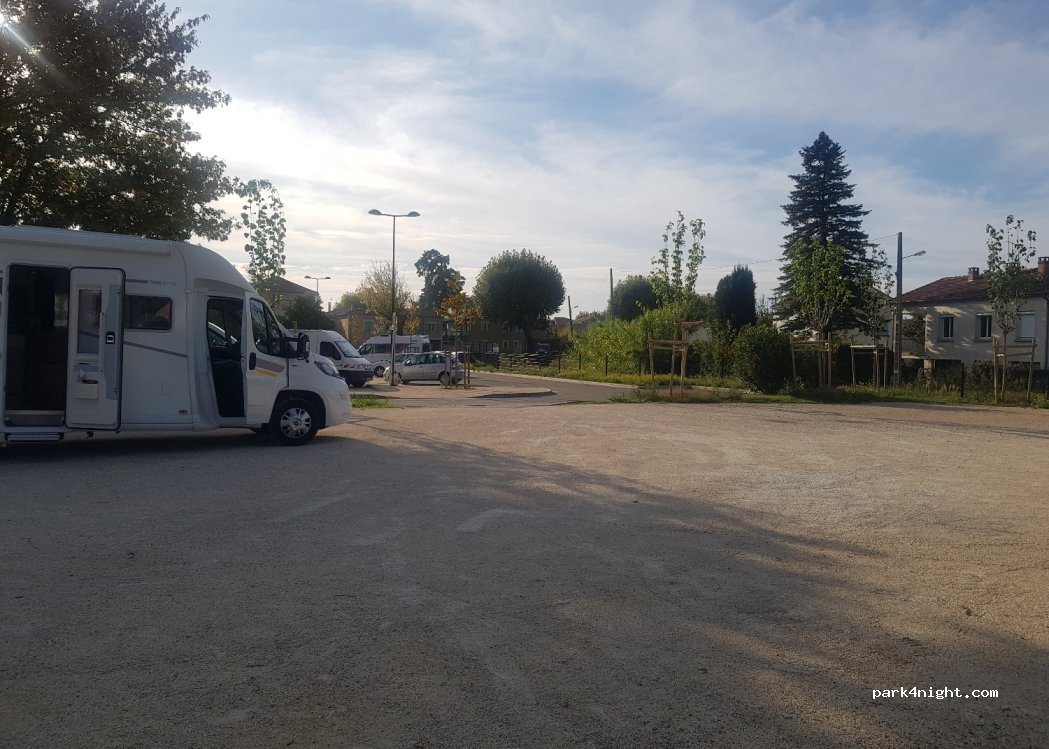 (84420) Piolenc - 370 Boulevard Frédéric Mistral — foto