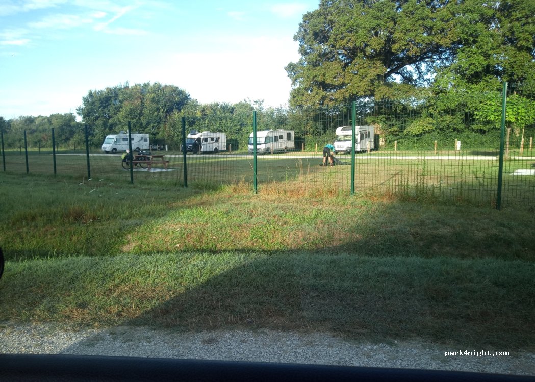 (41200) Villefranche-sur-Cher - Avenue du Val du Cher — foto 2