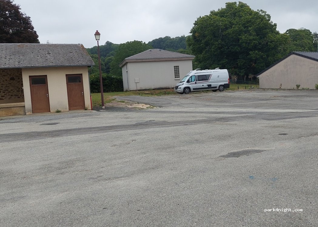 (87130) La Croisille-sur-Briance - 8 Rue du Champ de Foire — foto