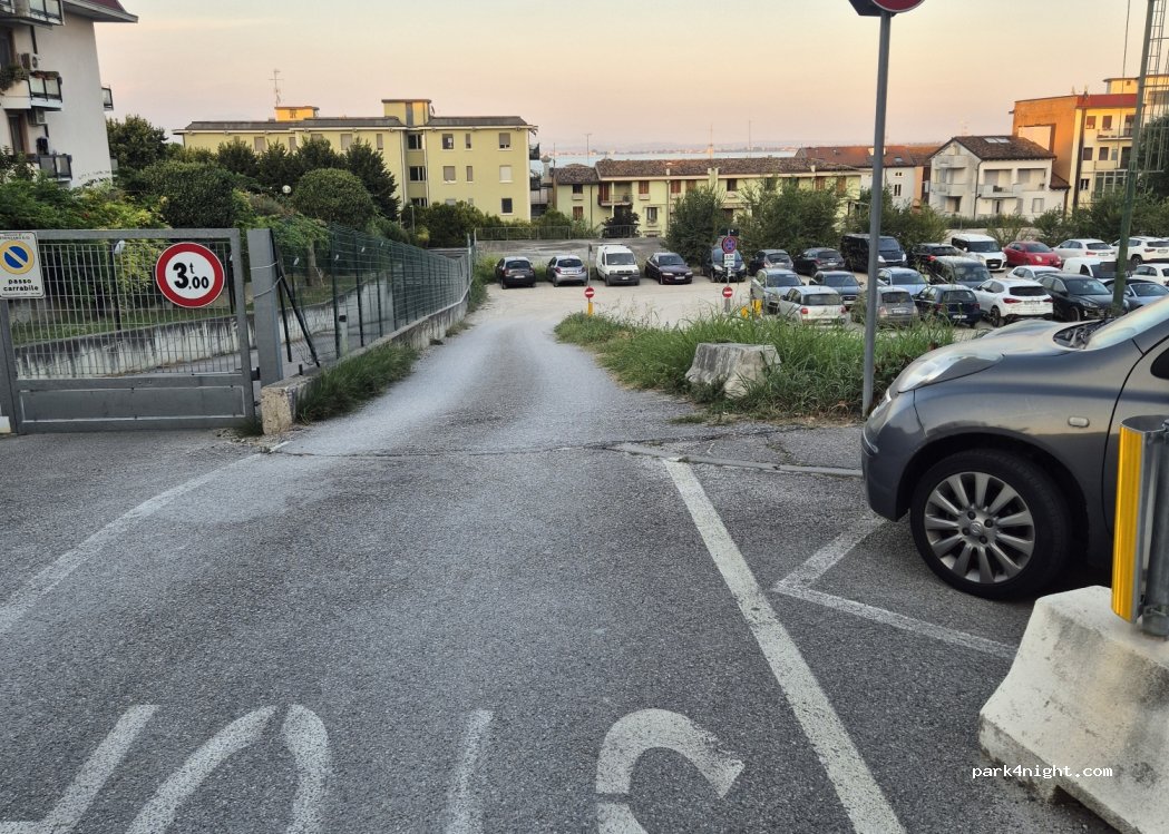(25015) Desenzano del Garda - 14-20 Via Caporali — foto 3