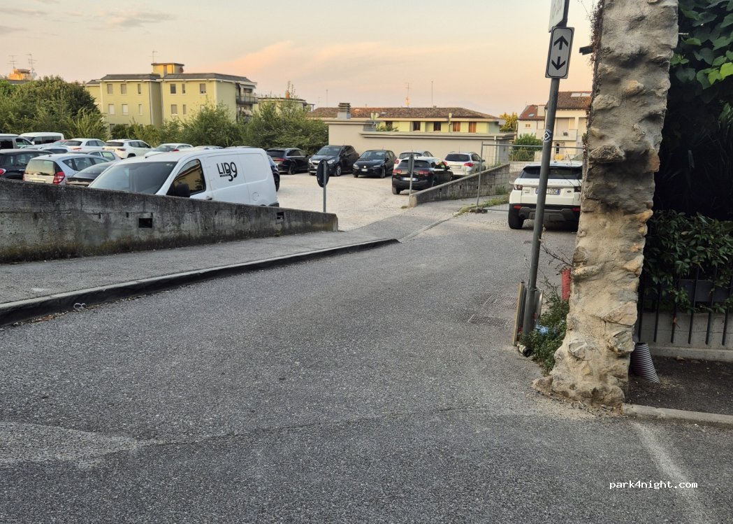 (25015) Desenzano del Garda - 14-20 Via Caporali — foto 4