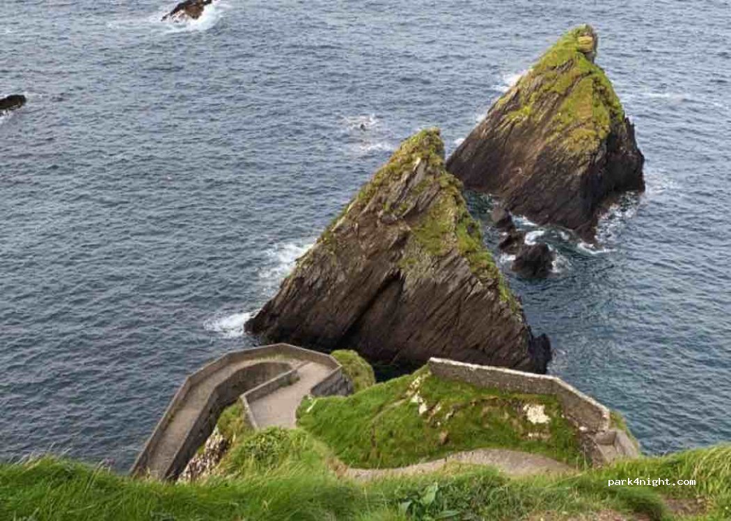 (V92 RR52) Dunquin - Unnamed Road — foto 3