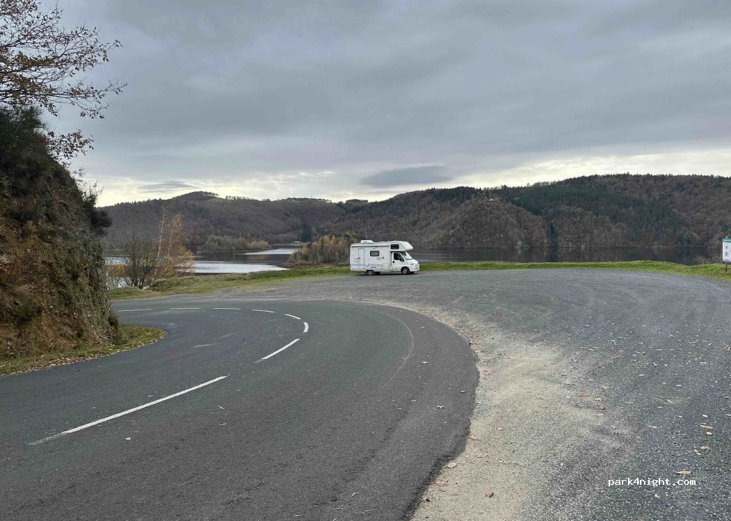 (15320) Val-d'Arcomie - Unnamed road — foto 3