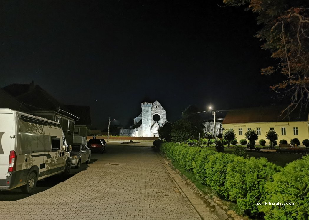 (557070) Cârța - 6 Str. Parcului — foto
