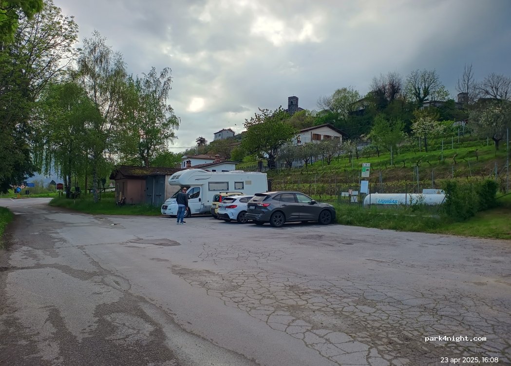 (55033) Castiglione di Garfagnana - 103 Via Soccorso — foto 3