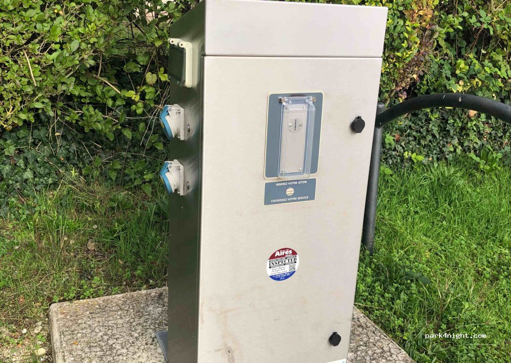 (10230) Mailly-le-Camp - 4 Rue Victor Hugo — foto 3