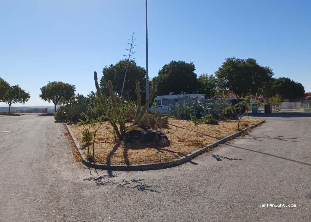 (6060-101) Idanha a Nova - 187 Rua Doutor Aprígio Melo Leão de Meireles — foto 3