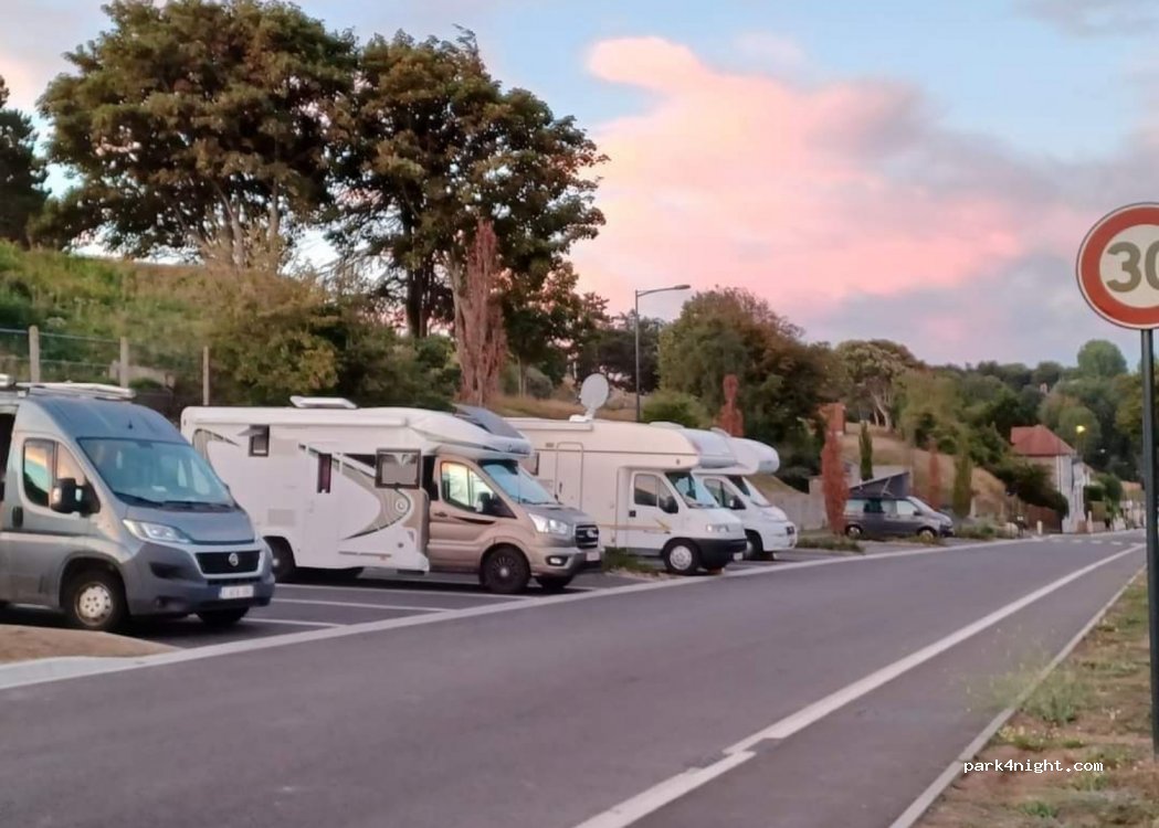 (76470) Le Tréport - 24-26 Route d'Etalondes — foto 4
