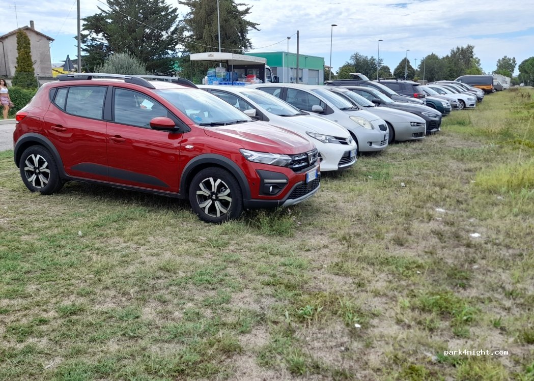 (30021) Caorle - 74A Strada Traghete — foto