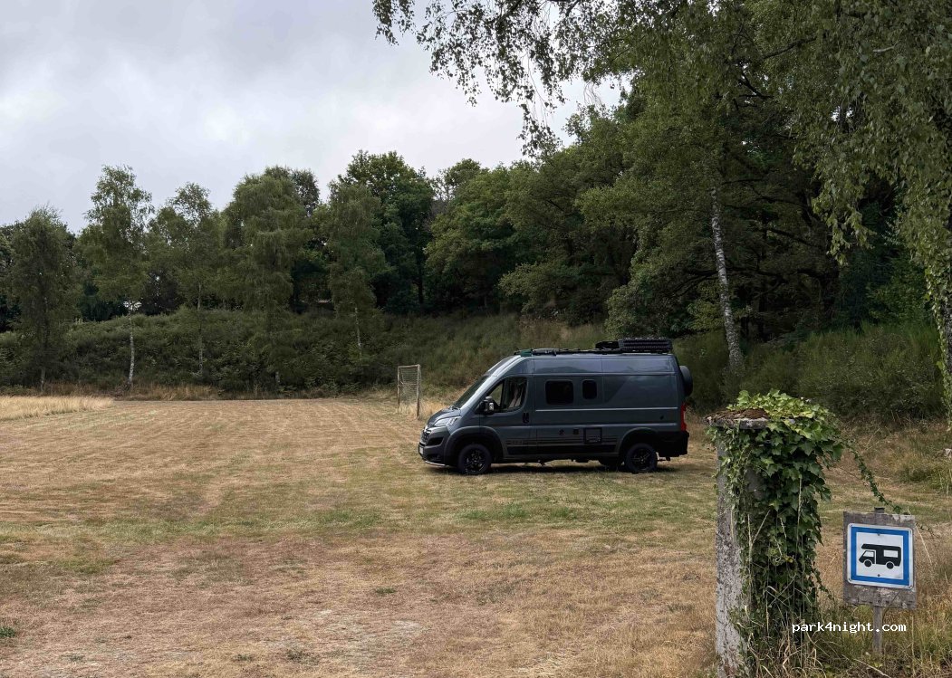 (23600) Toulx-Sainte-Croix - Unnamed Road — foto 5