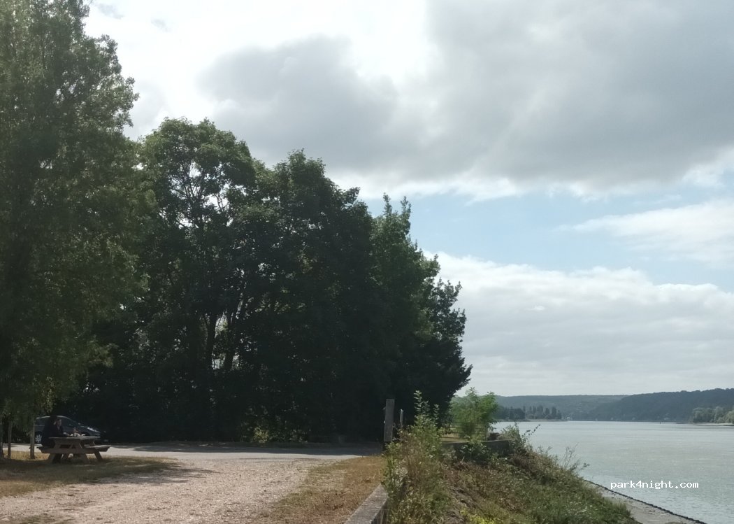 (76840) Quevillon - 17 Chaussée des Vieux — foto