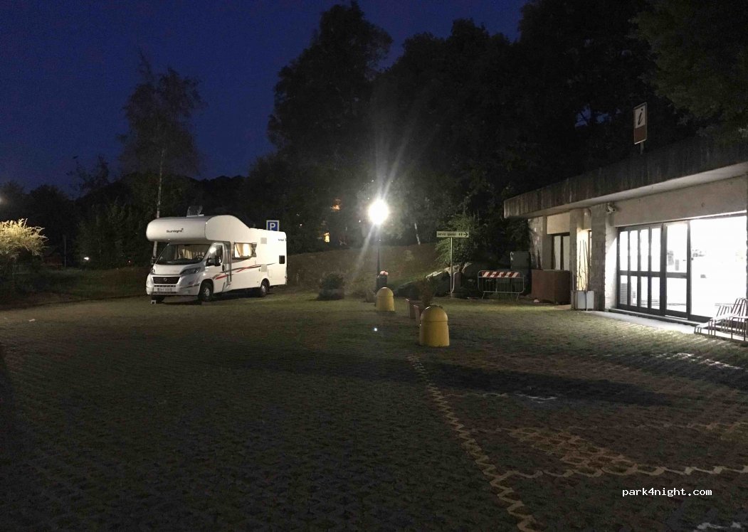 (28010) Pella - 21-37 Via Lungo Lago — foto