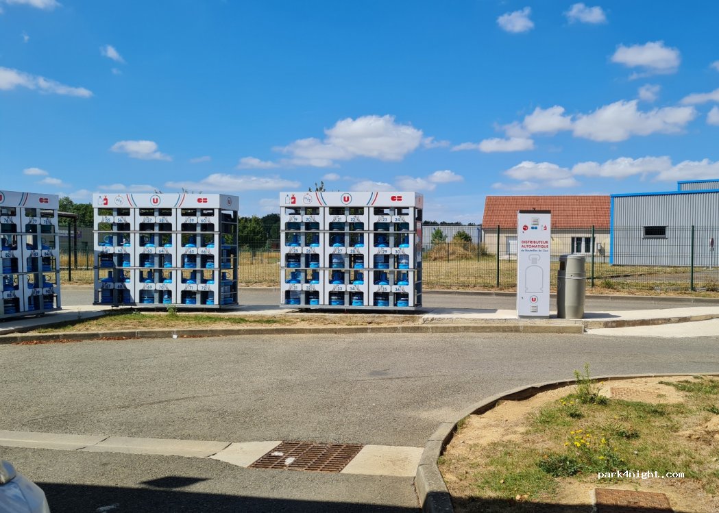 (28700) Auneau-Bleury-Saint-Symphorien - 7 Bis Rue Hellé Nice — foto