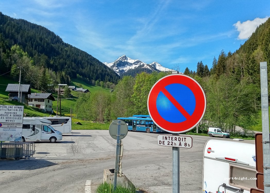 Parking de la Serraz — foto 2