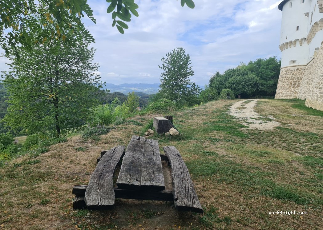 (49216) Hum Košnički - 1 Hum Košnički — foto