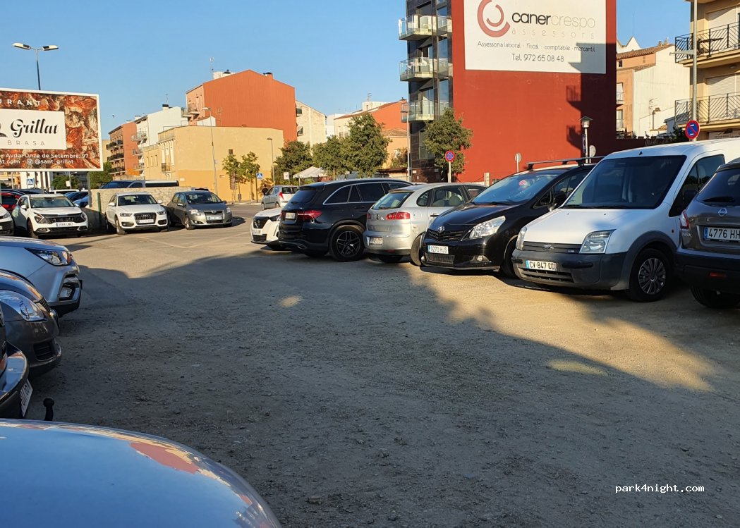 (17251) Calonge - 53 Avinguda Catalunya — foto
