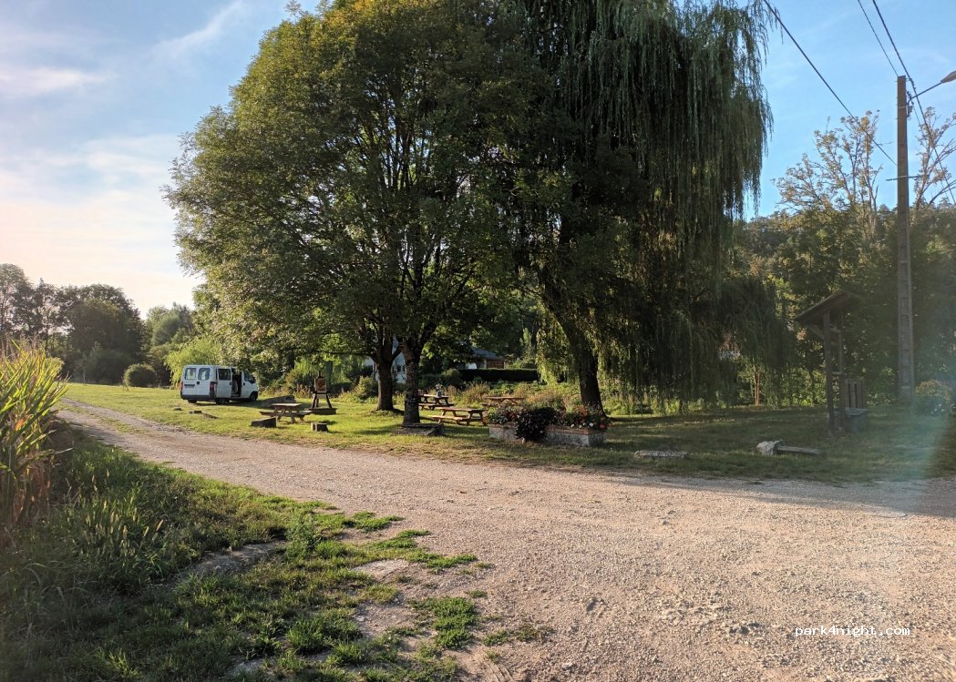 (10360) Verpillières-sur-Ource - 4 Rue du Pont — foto 2