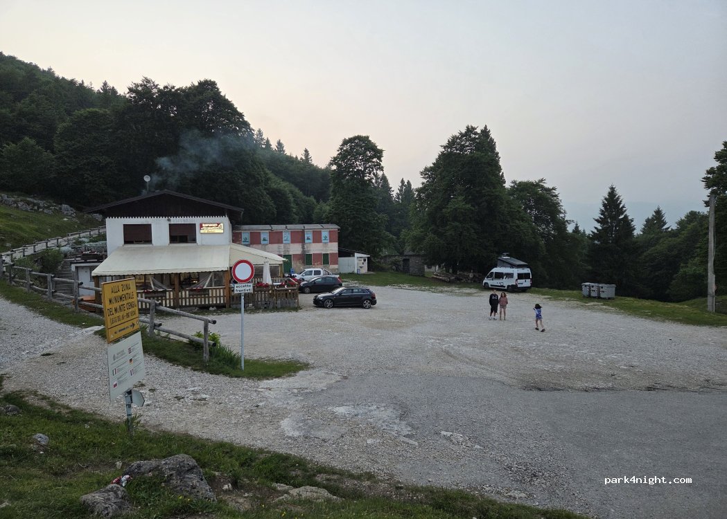 (36010) Cogollo del Cengio - Unnamed Road — foto 2