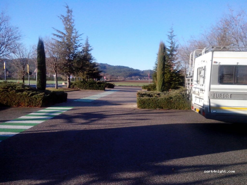 (13860) Peyrolles-en-Provence - Route du Plan — foto 3