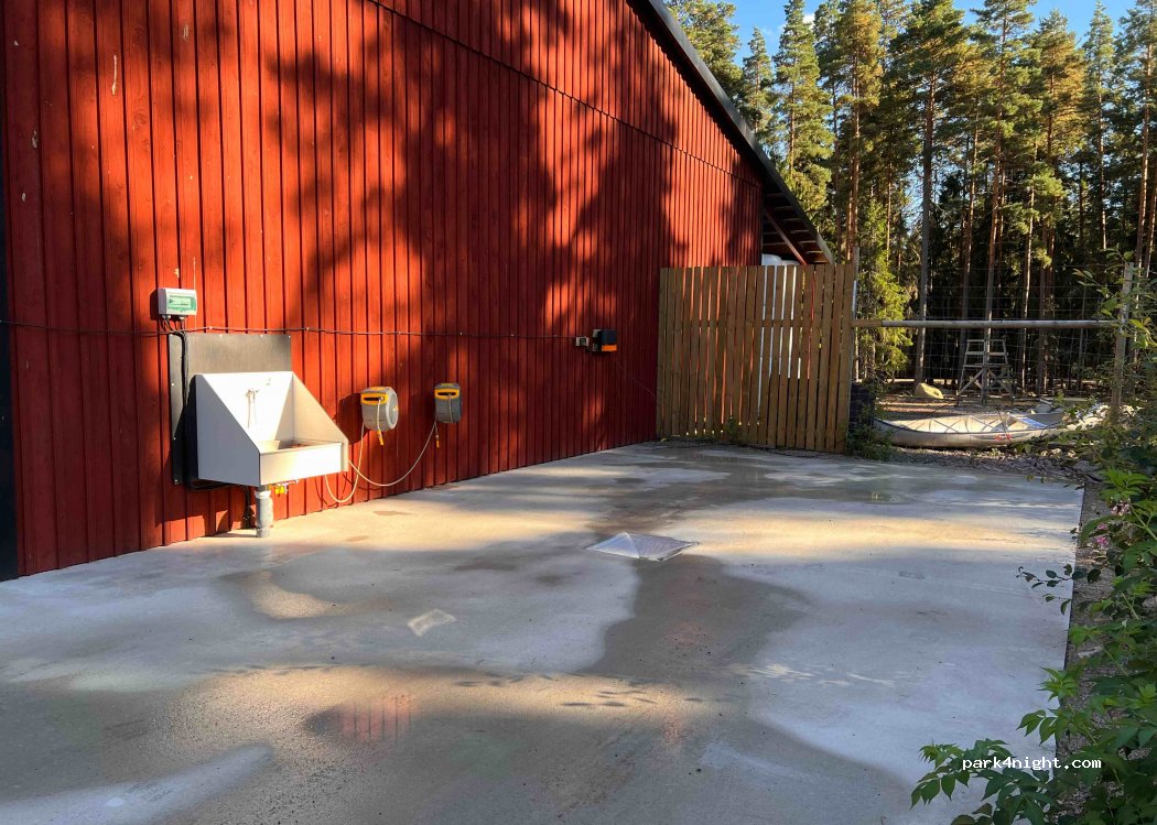 Kosta Safaripark Ställplats — foto 2
