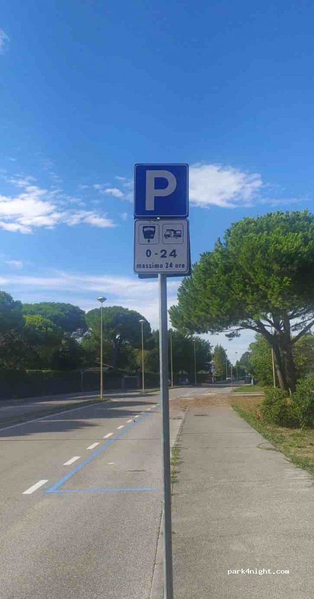 (30013) Cavallino-Treporti - 47 Viale Tevere — foto 2