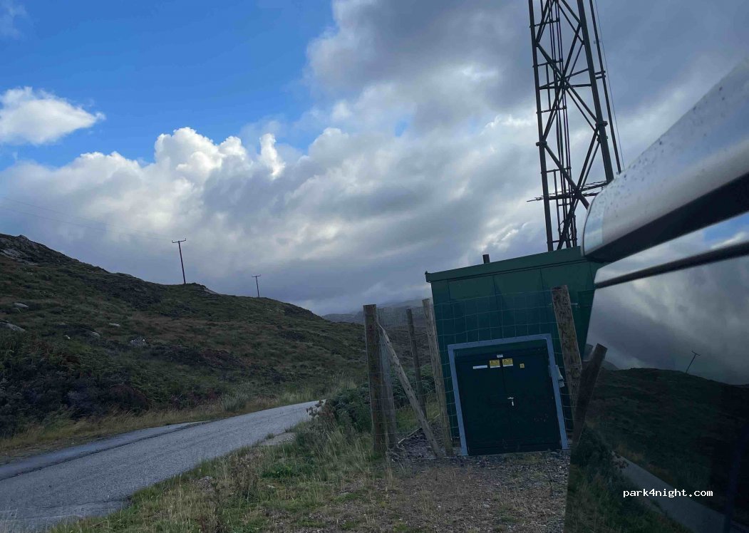 (IV27 4RA) Achlyness - Unnamed road — foto