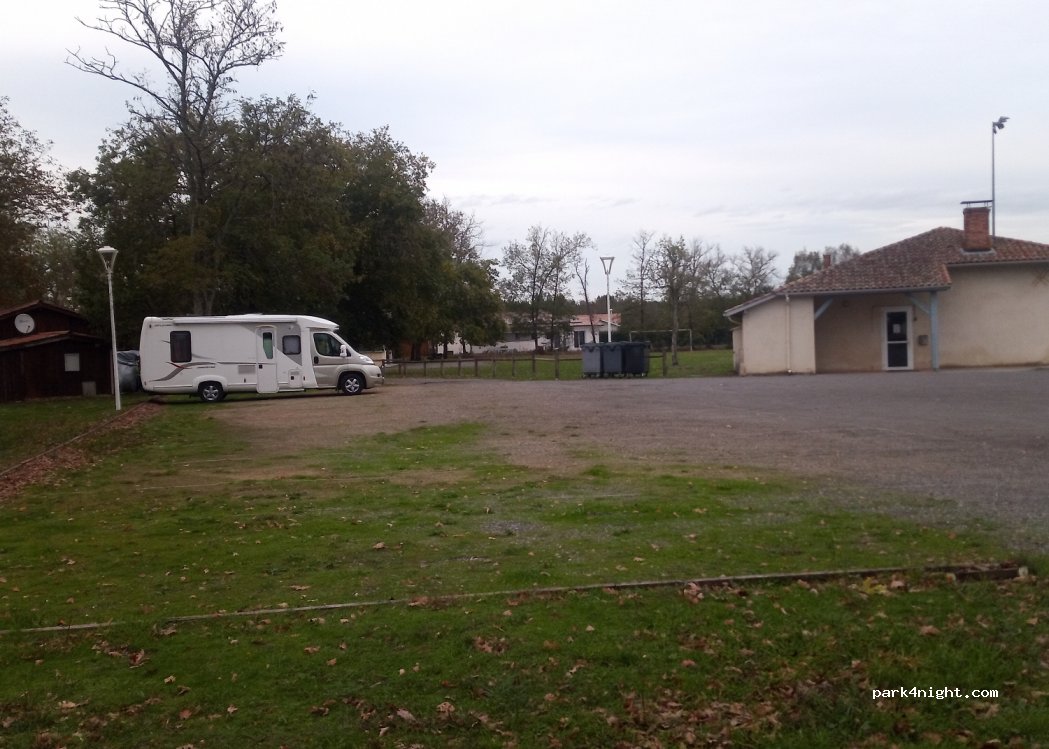 (40410) Saugnacq-et-Muret - 31 Rue du Stade — foto 4