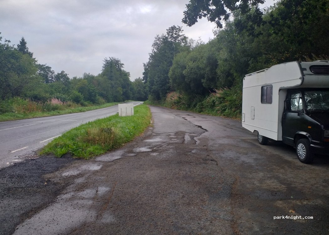 (SA48) Lampeter - Heol Llyswen Lampeter Road — foto