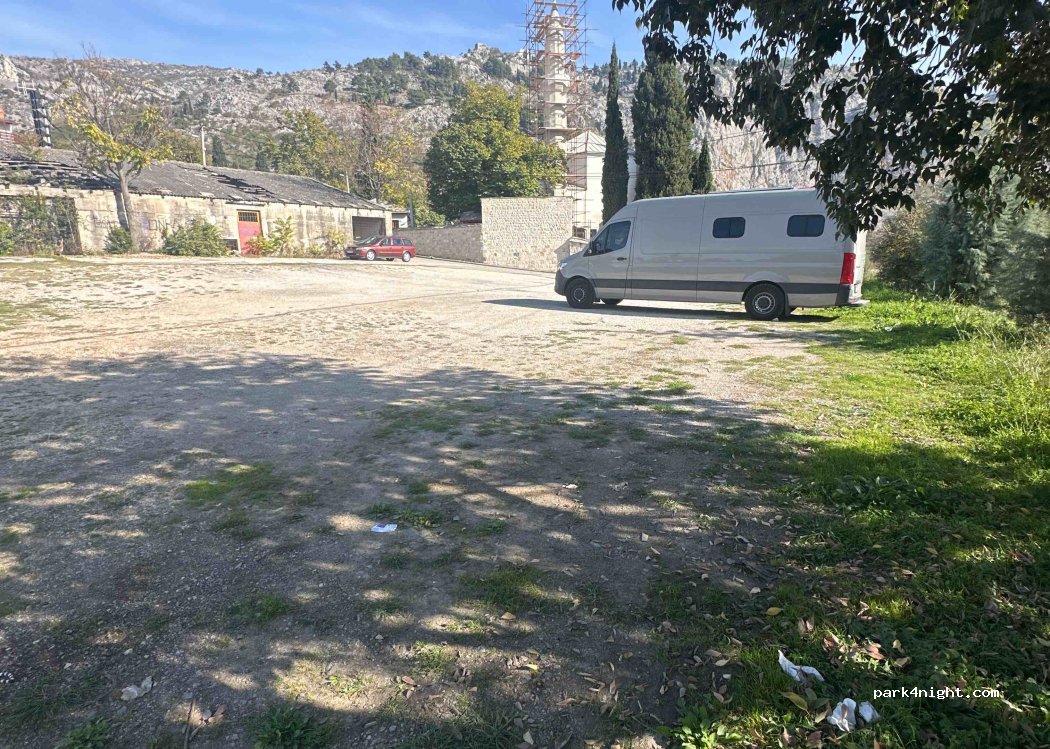 (7V4V+QWW) Blagaj - Unnamed road — foto 3