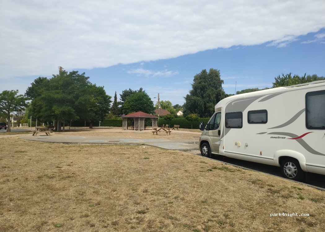 (14910) Blonville-sur-Mer - 1 Rue des Saules — foto